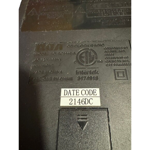 RCA Digital Clock Radio Am/fm  RC5610-A - Picture 8 of 11